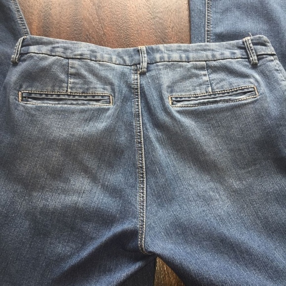 Chico's Platinum Denim Jeans Size 1 Regular - Picture 7 of 7